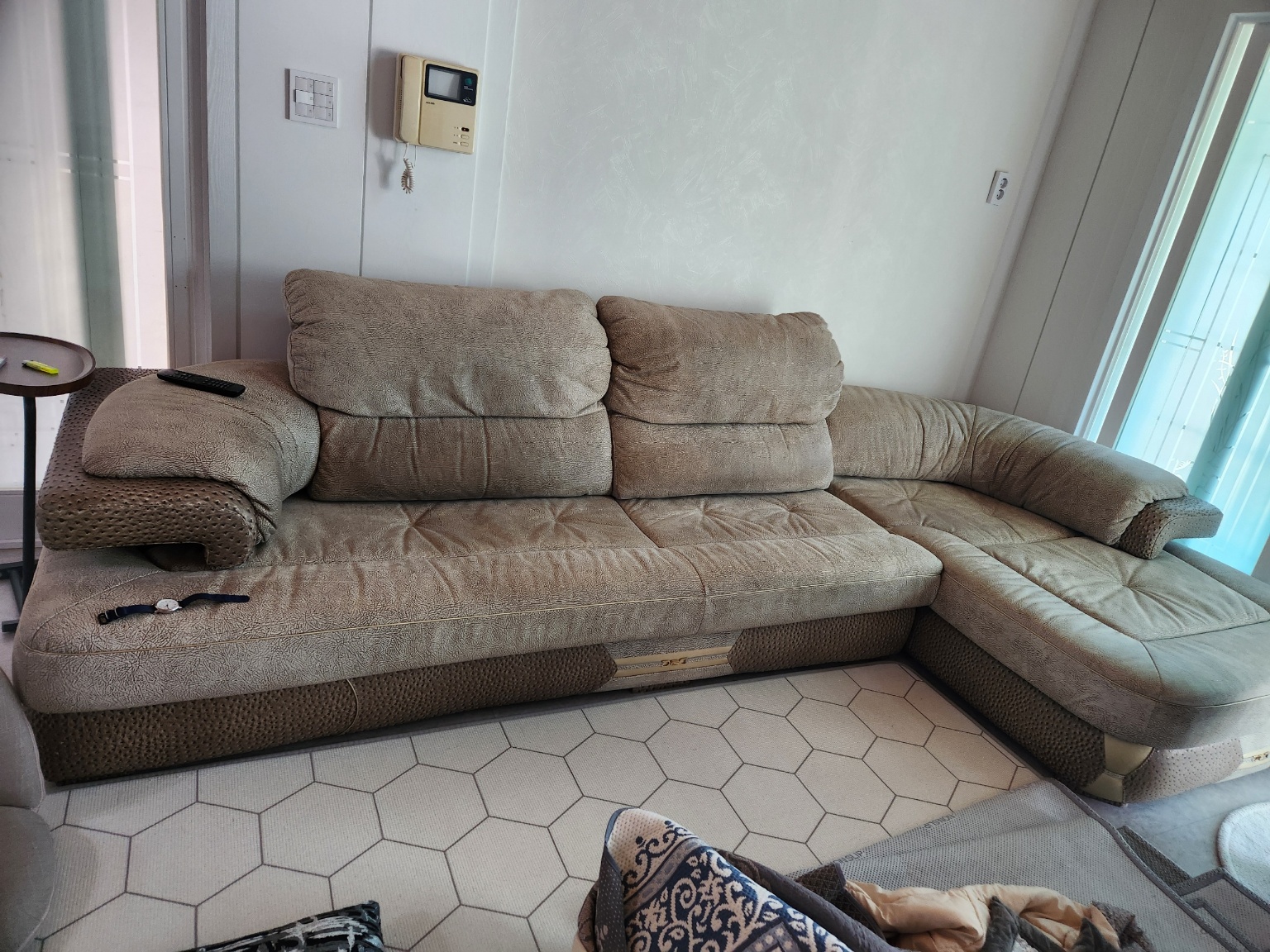 /user/s/samsungsofa/editor/2412/aa0cb128fd320916657f86d636252fb1_1735562512_612.jpg 이미지크게보기