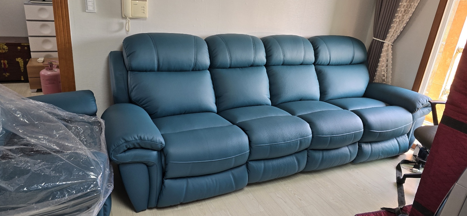 /user/s/samsungsofa/editor/2412/aa0cb128fd320916657f86d636252fb1_1735562695_1909.jpg 이미지크게보기