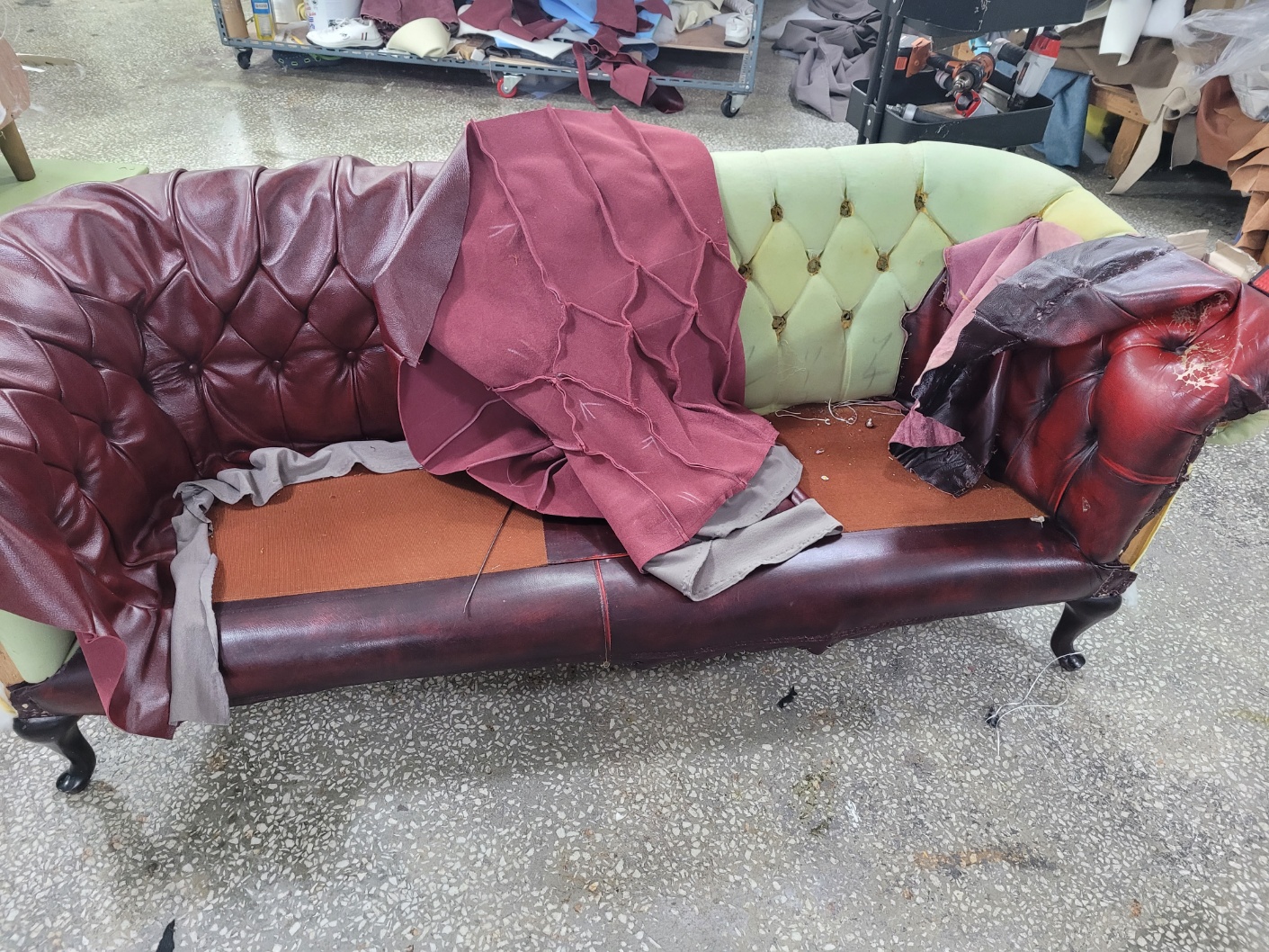 /user/s/samsungsofa/editor/2412/aa0cb128fd320916657f86d636252fb1_1735562775_2302.jpg 이미지크게보기