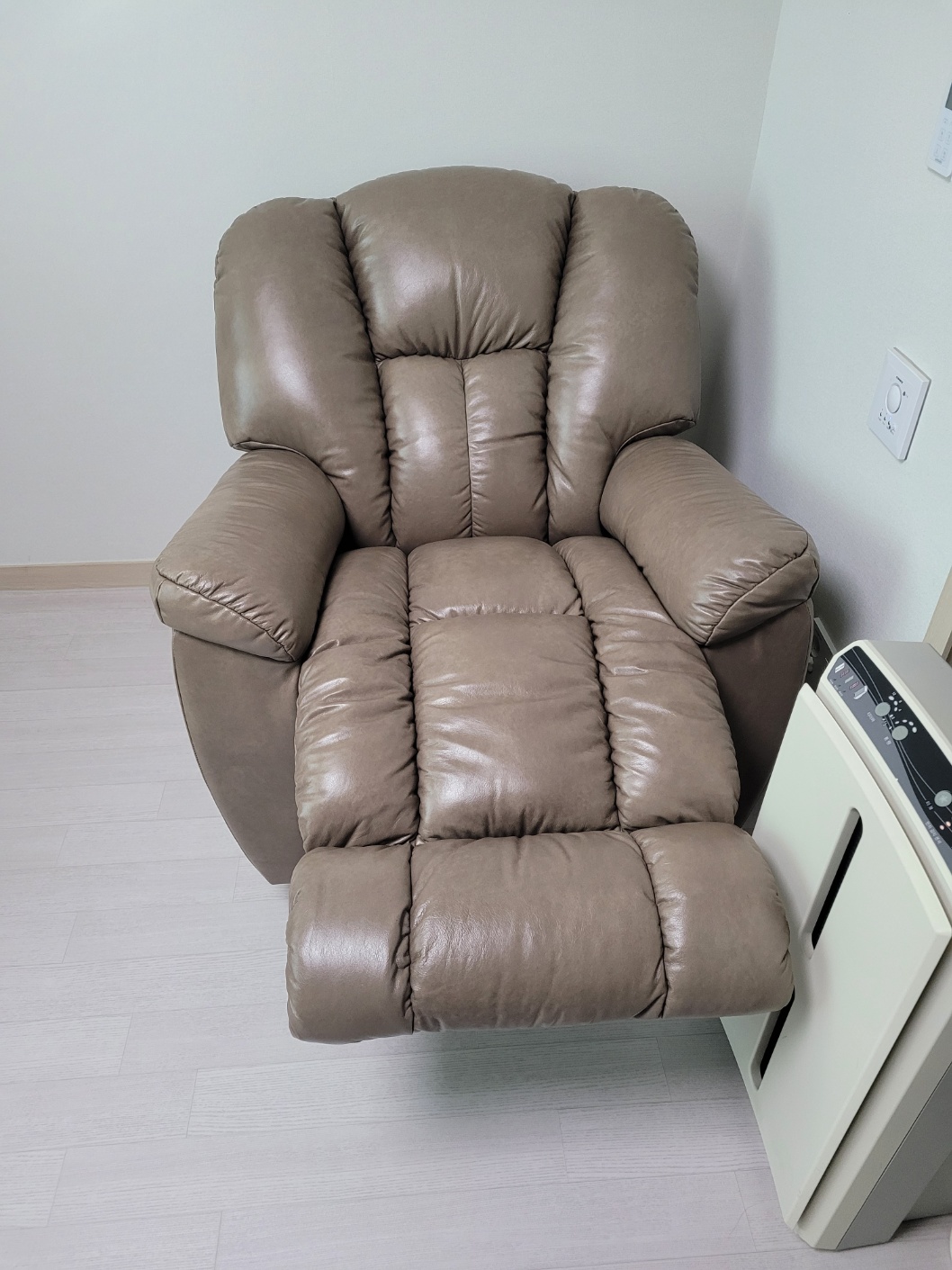 /user/s/samsungsofa/editor/2412/aa0cb128fd320916657f86d636252fb1_1735562987_6273.jpg 이미지크게보기